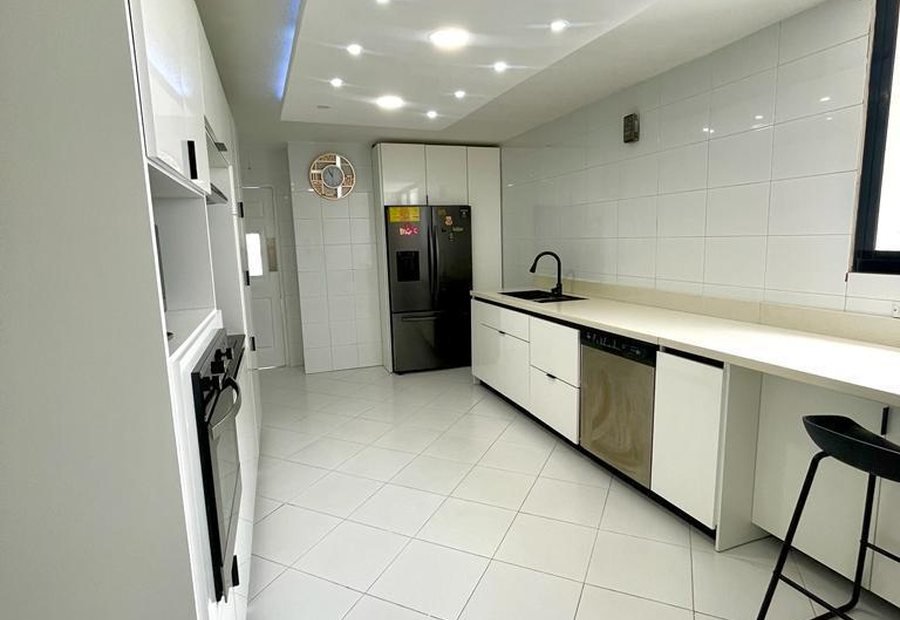 Apartamento en Obarrio - cocina amplia