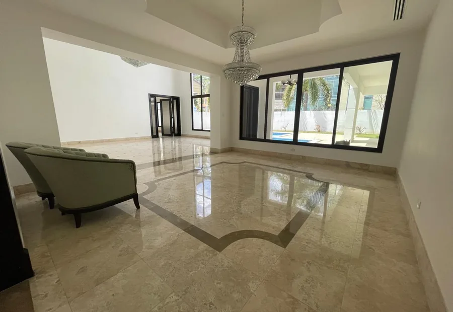 Casa en Costa del Este - 02 sala principal